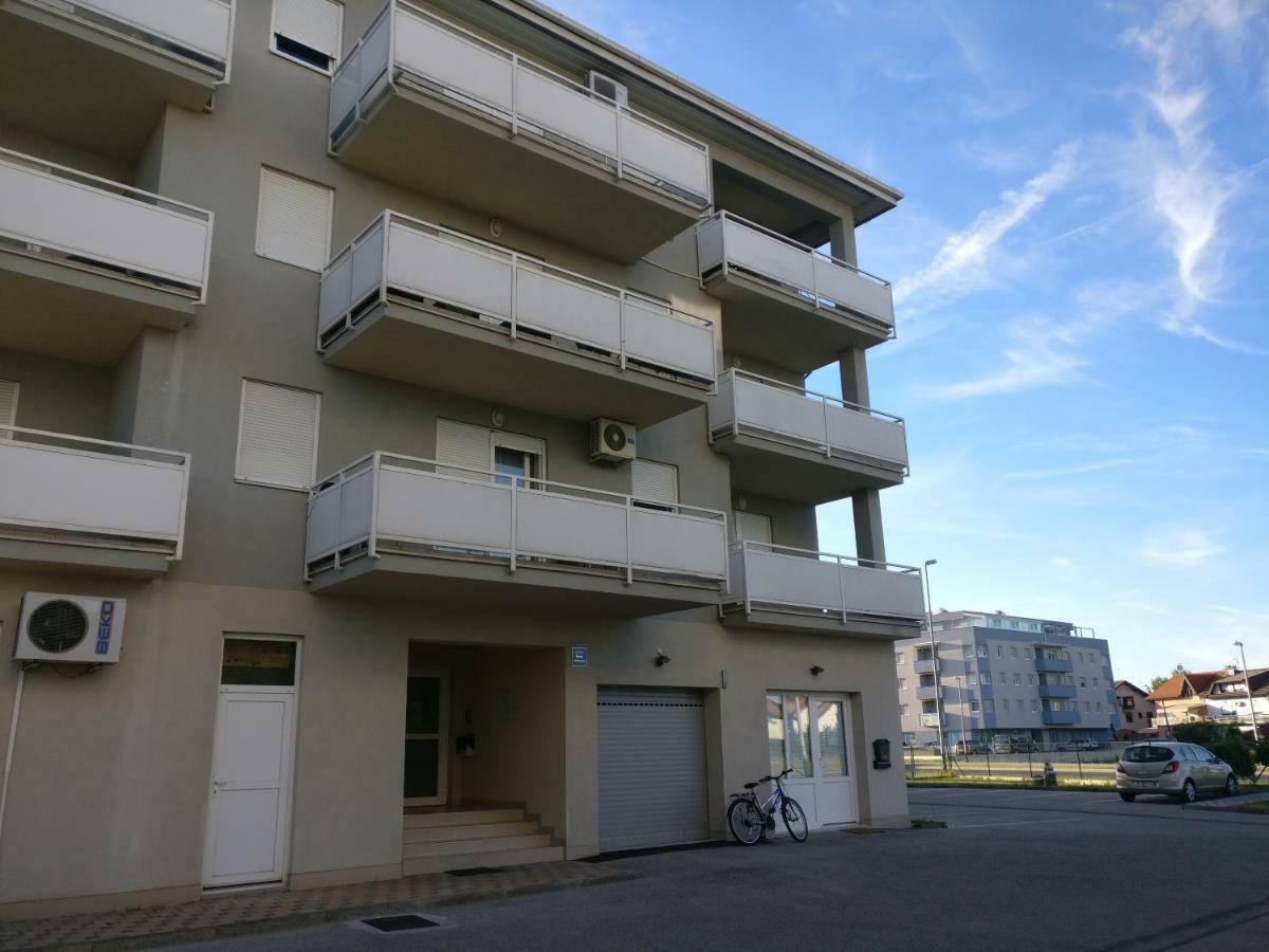 Apartman Luna Near Zagreb Airport เวลิคาโกริตซา ภายนอก รูปภาพ